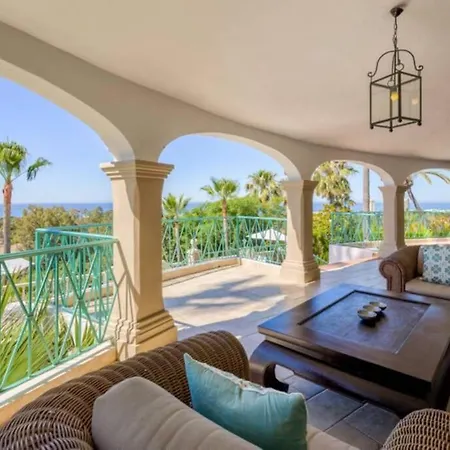Palatial In Hacienda Chapas, Villa *